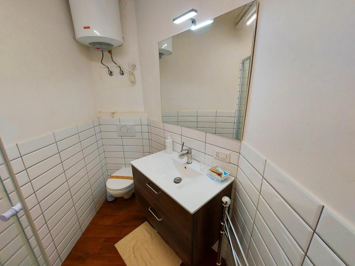 Free Breakfast - Big Apartment In The Heart Of ローマ エクステリア 写真